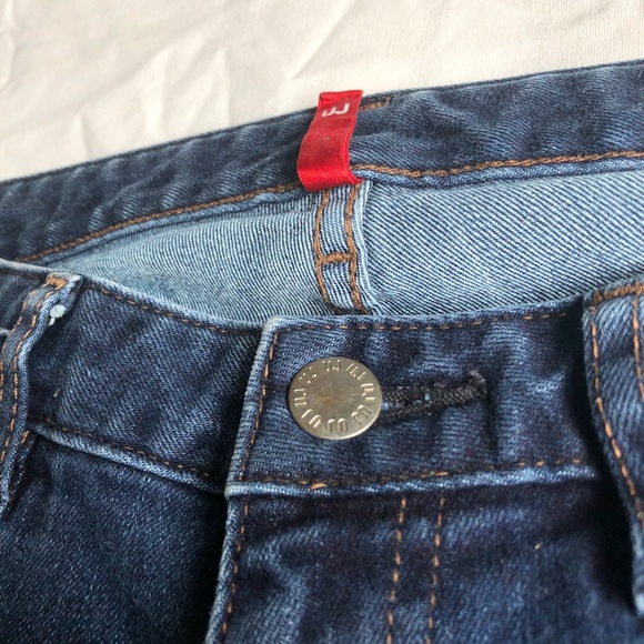 Uniqlo Dark Blue Rinse Whiskering Skinny Jeans - Picture 6 of 8